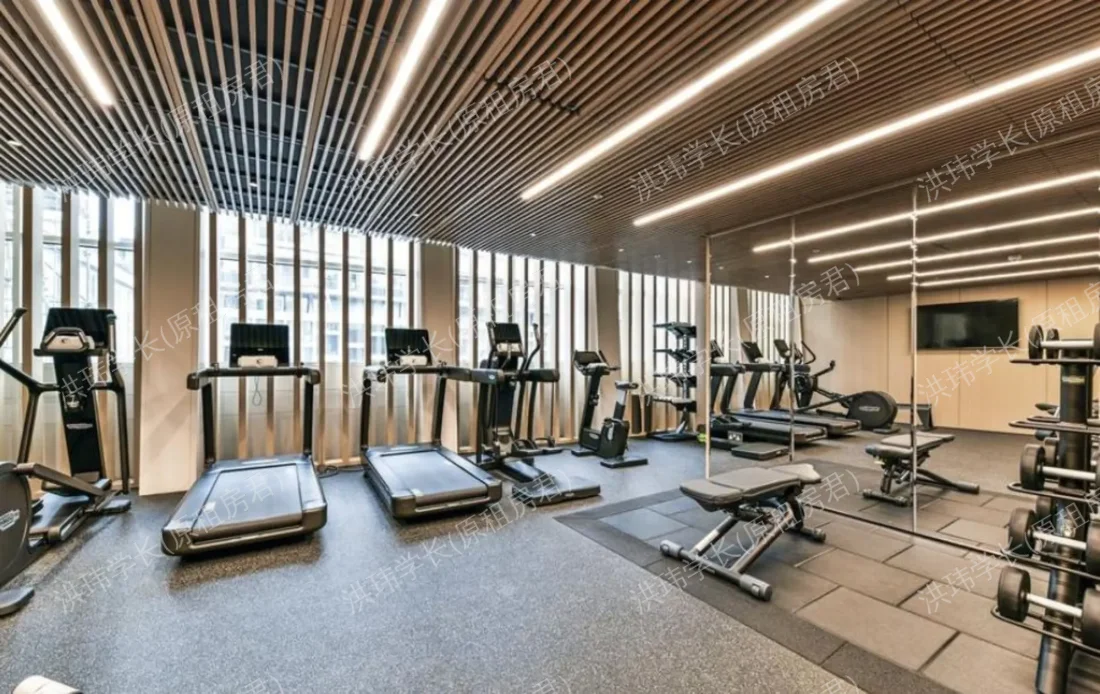 Centre Point Residences公寓