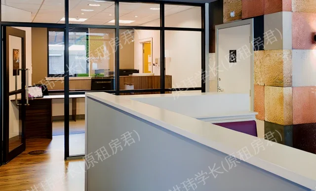 Claremont House公寓