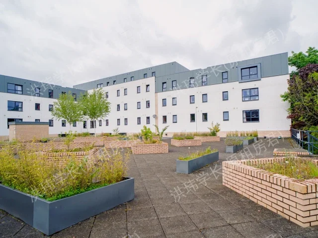 Beaverbank Place公寓