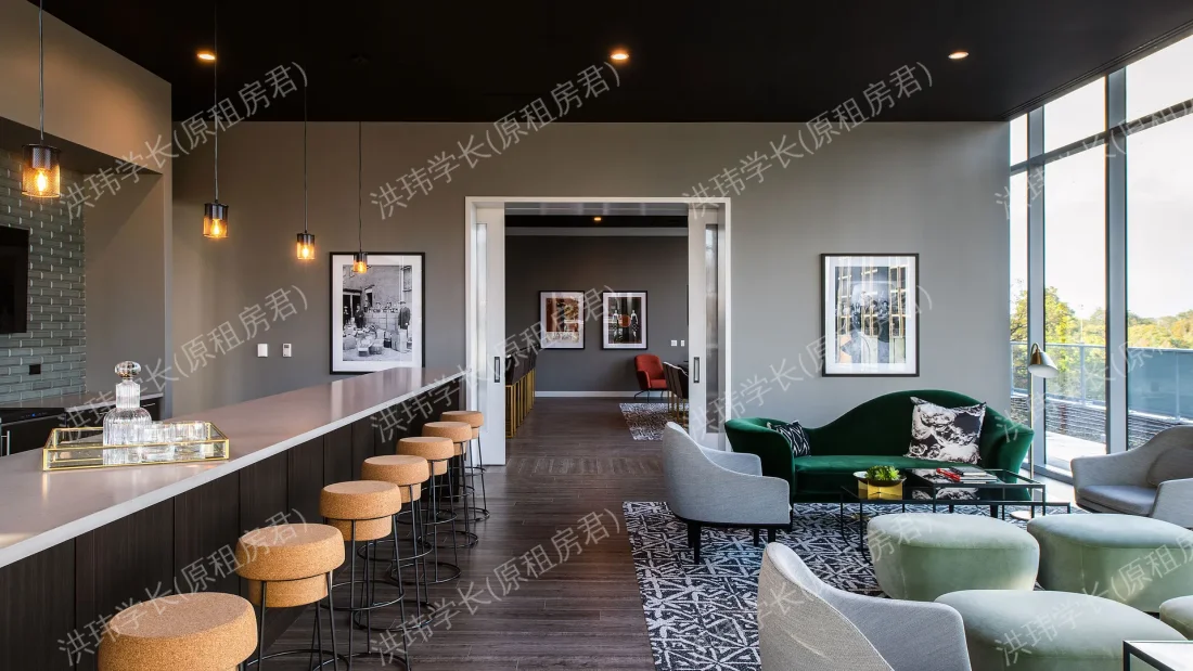 Eight Eleven Uptown公寓