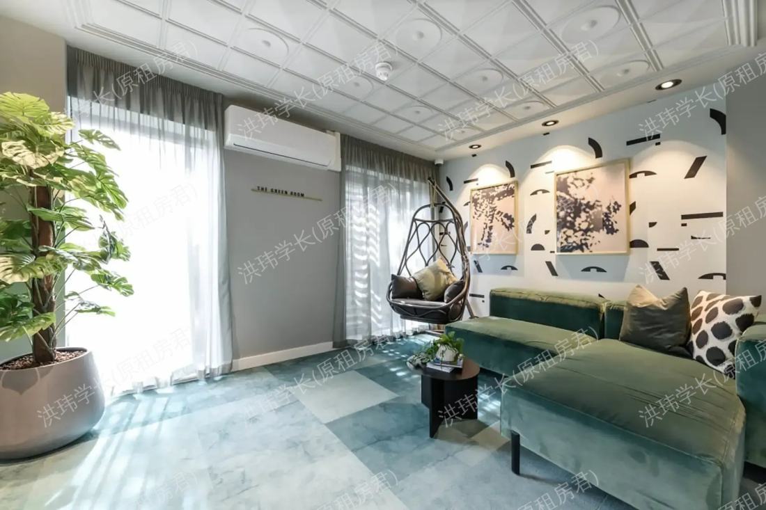 Huxley Studios公寓