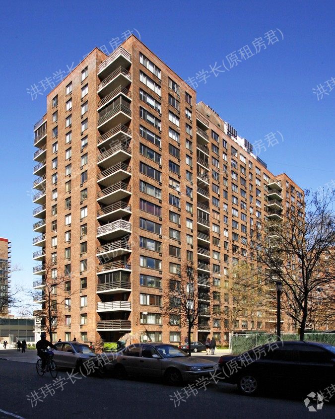 Park West Village公寓