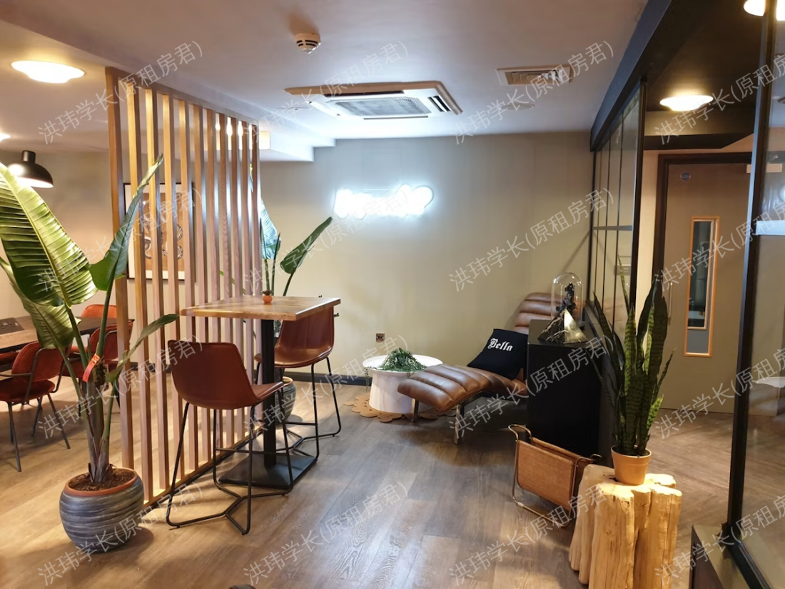 St James' House公寓