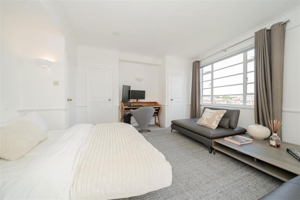 room picture
