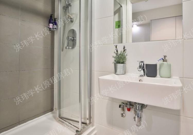 IQ Paris Gardens公寓