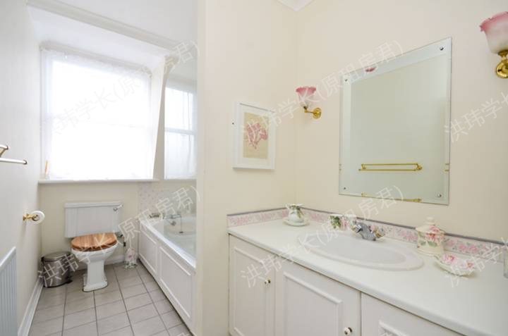 86 Elsham Road公寓