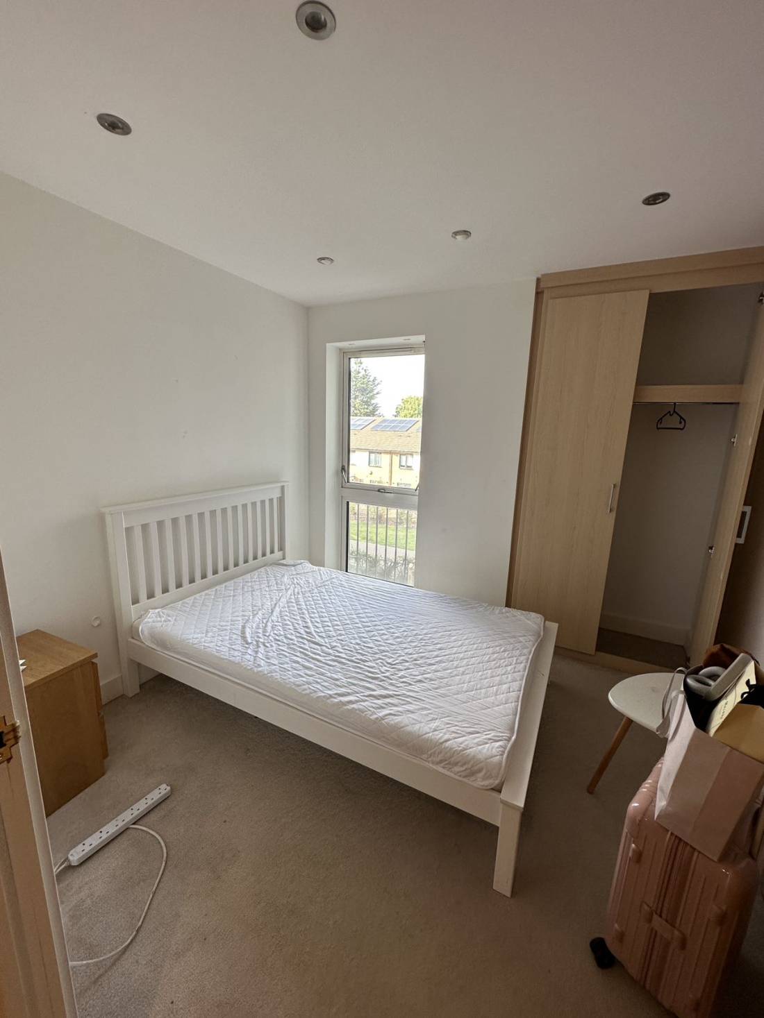 Flat 13, 98 Fairthorn Road合租