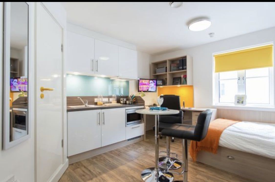 rooms picture