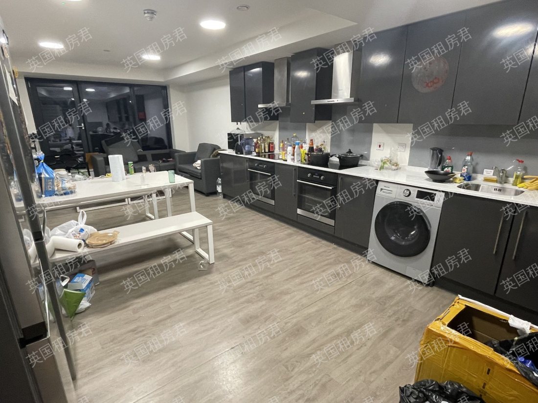 New Era Square公寓