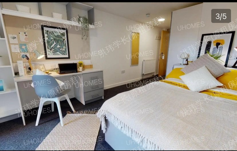 Century Square公寓