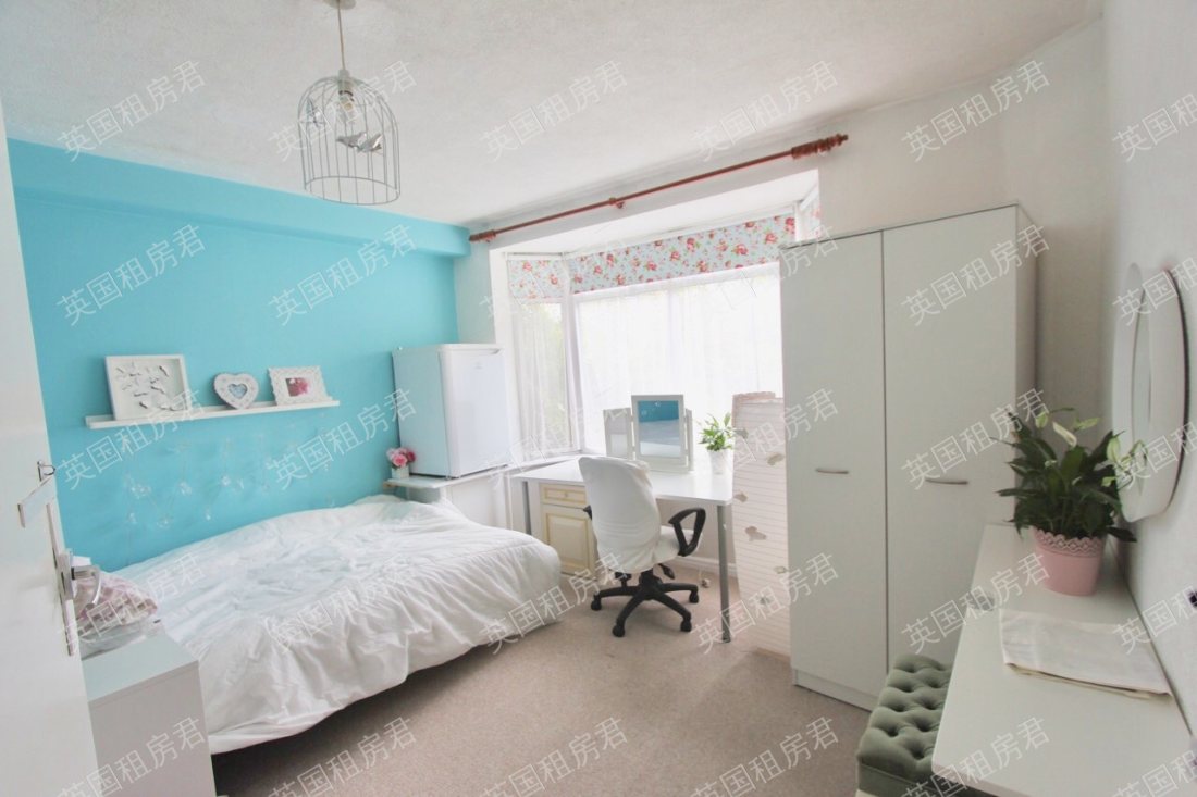 四房三卫浴公寓