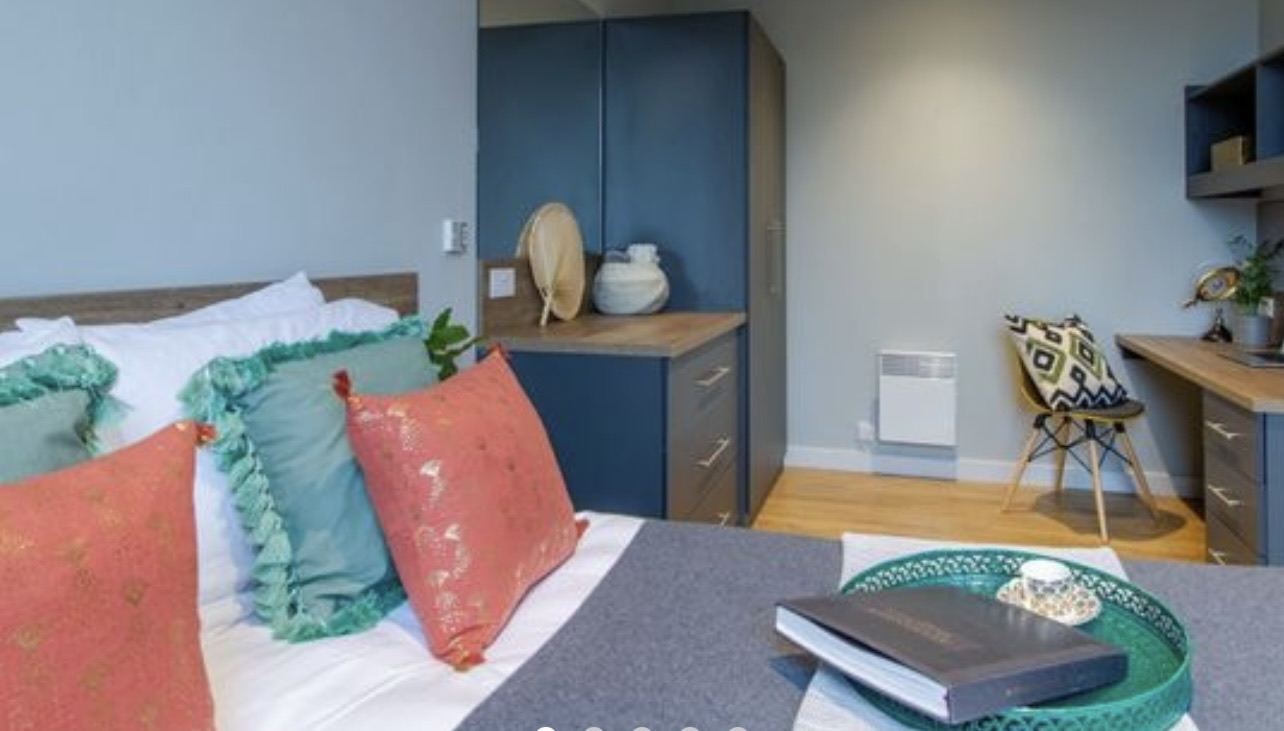rooms picture