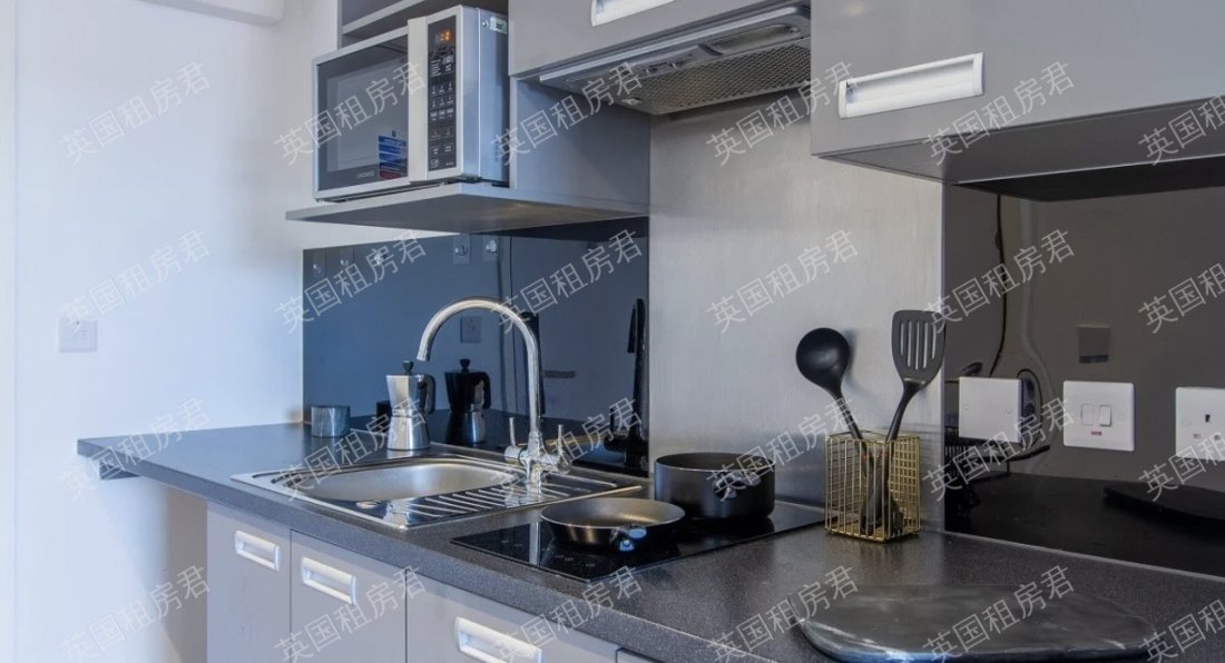 88 Bromsgrove House公寓