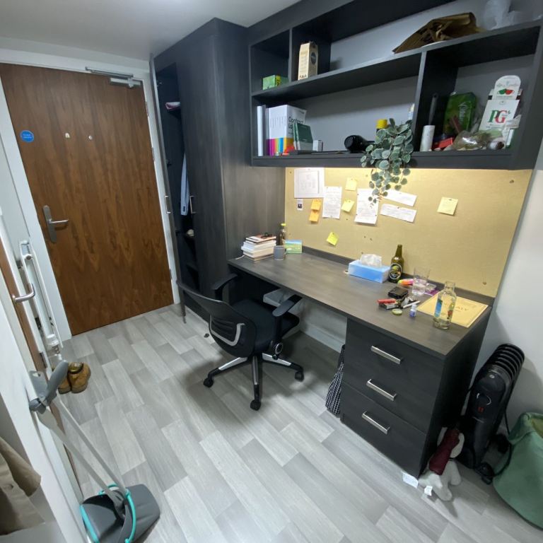 rooms picture