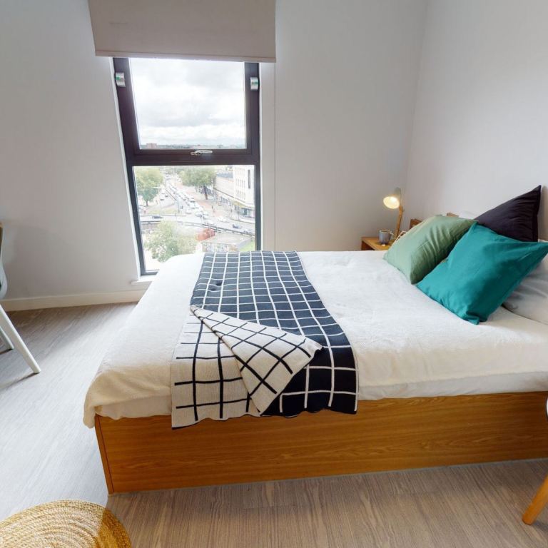 IQ Student accommodation Bristol转租