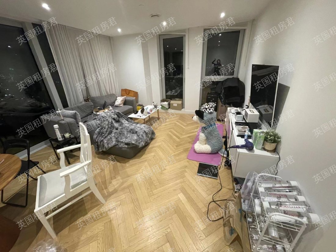 251 Two Fifty One公寓