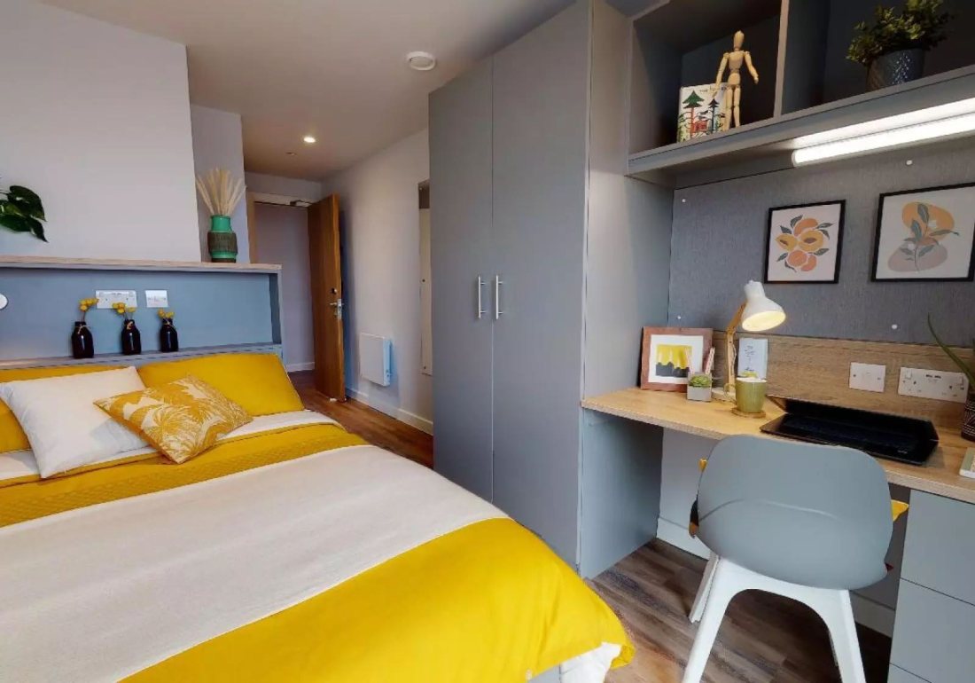 iQ Altus House 公寓