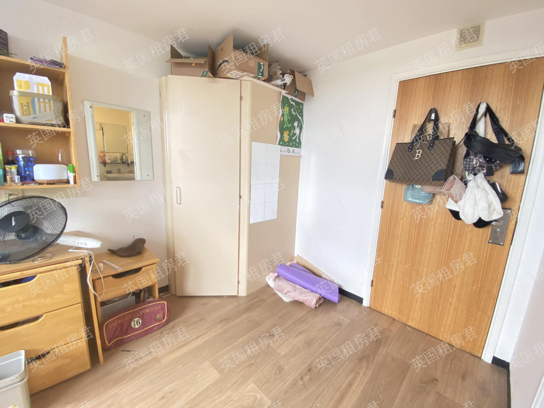 学校公寓 Ewen Henderson Court公寓