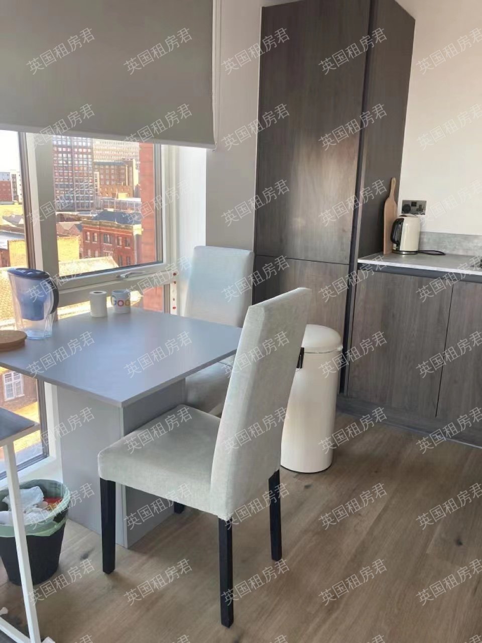 Snowhill Wharf公寓