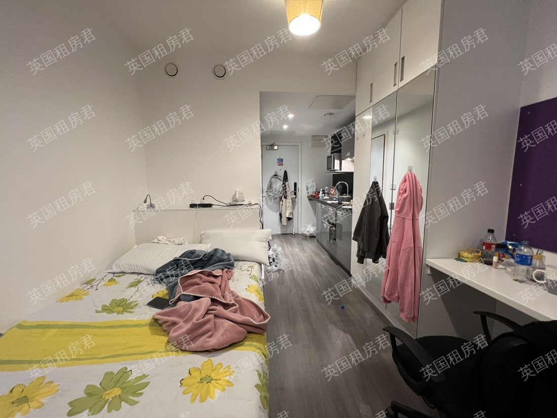 88 Bromsgrove House公寓