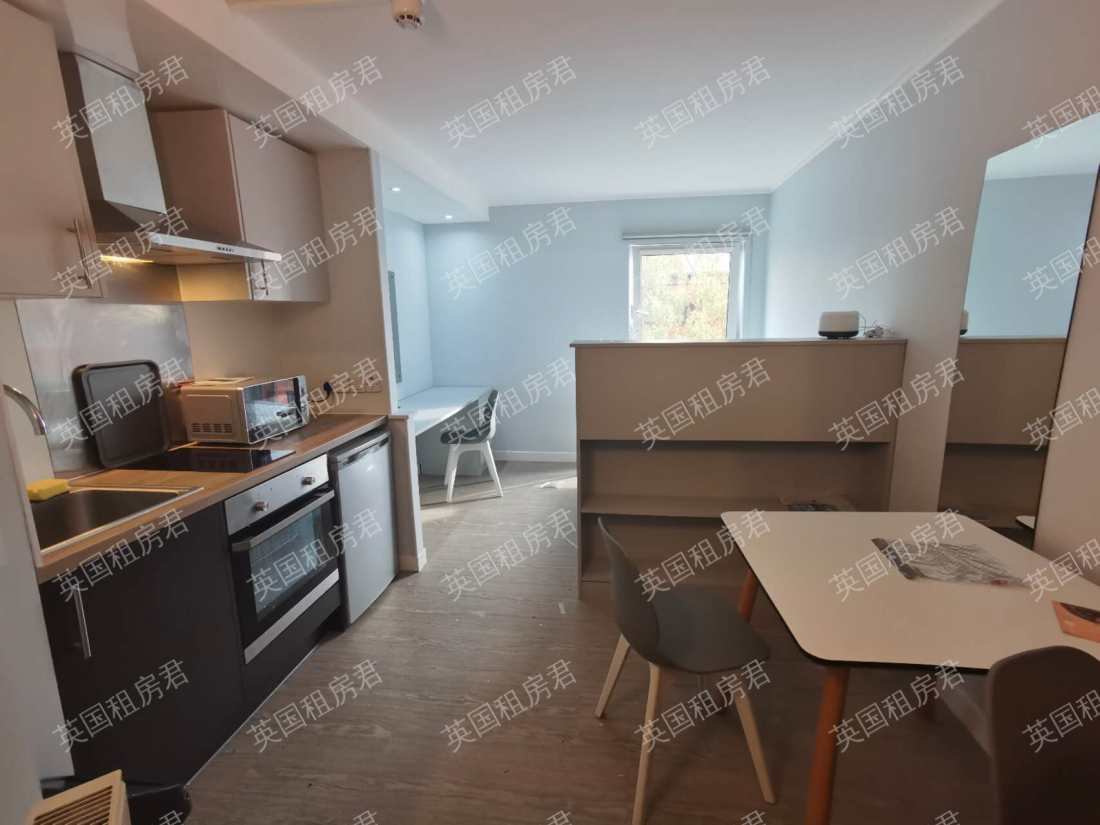 iQ Broderick House公寓