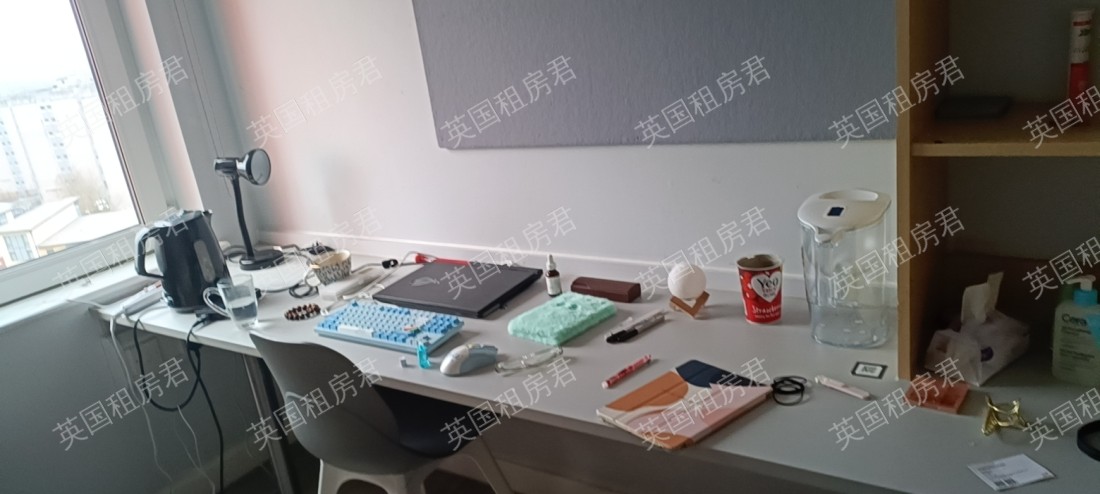 iQ Broderick House公寓