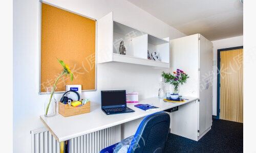 rooms picture