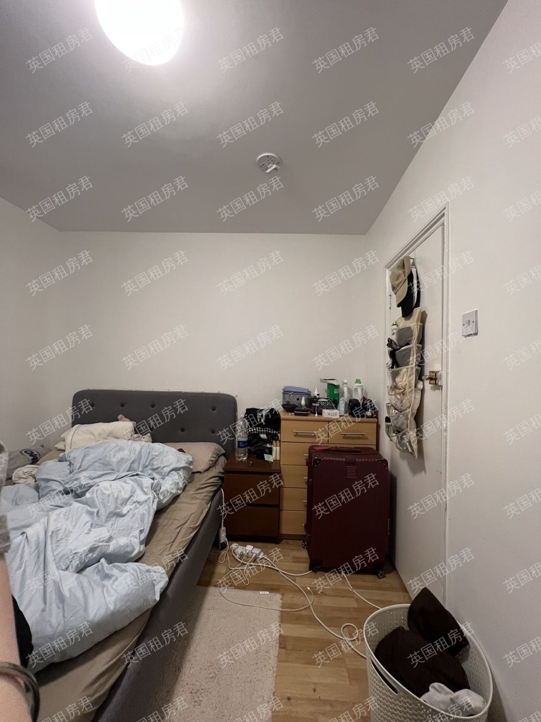 12 CLARENDON ROAD公寓