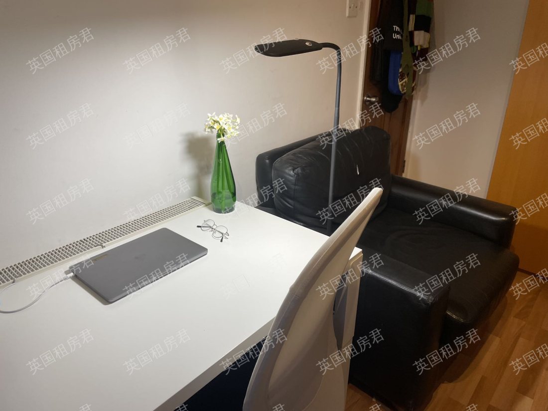 Clarence Gardens公寓