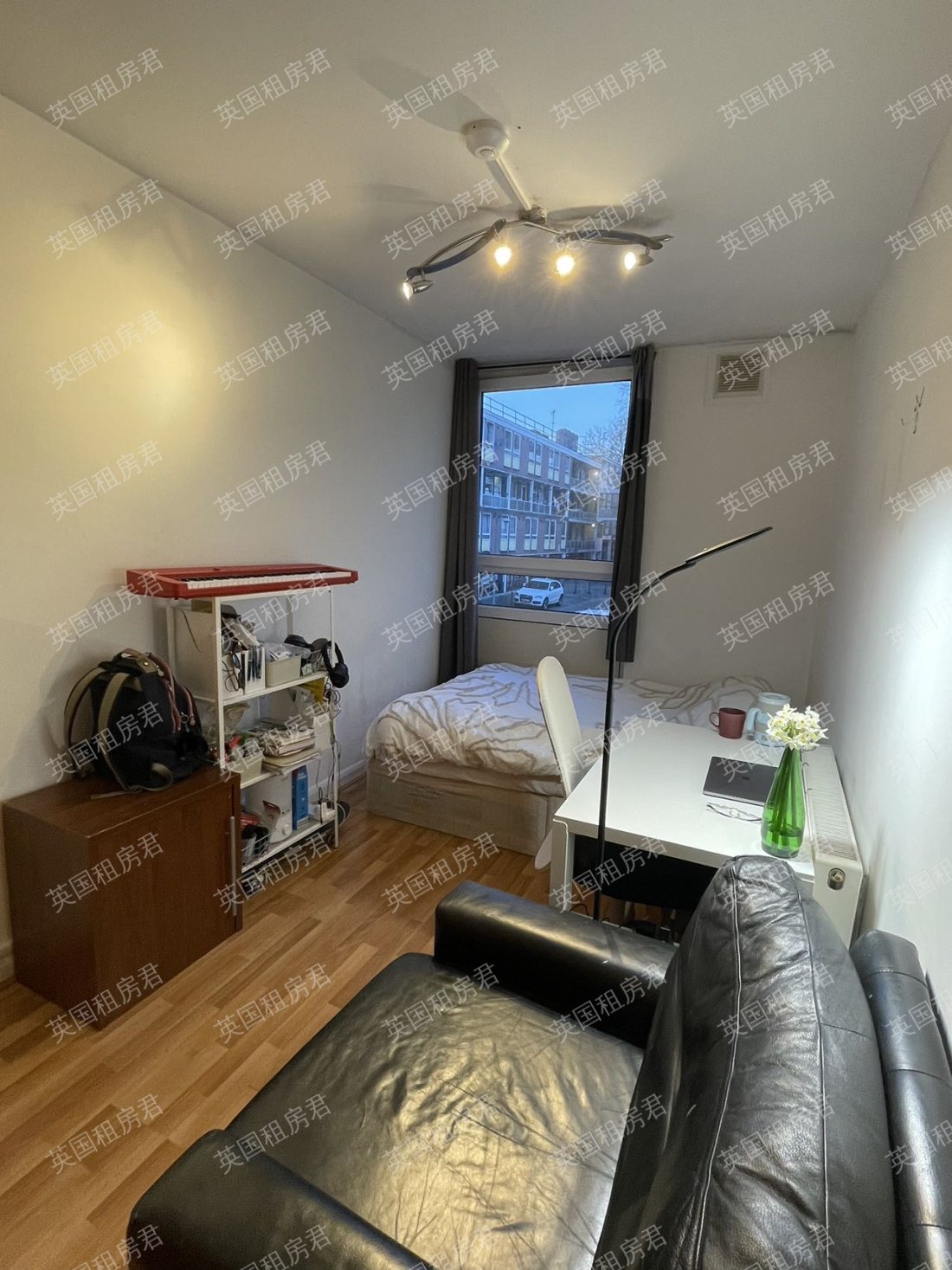 Clarence Gardens公寓