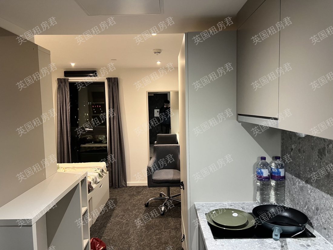 River Street Tower 公寓