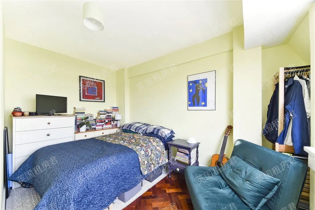 Russell Court, Woburn Place公寓