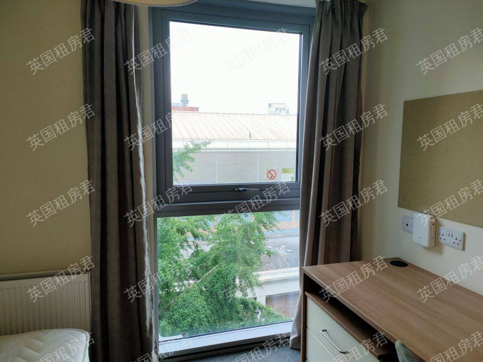 Moonraker Point公寓