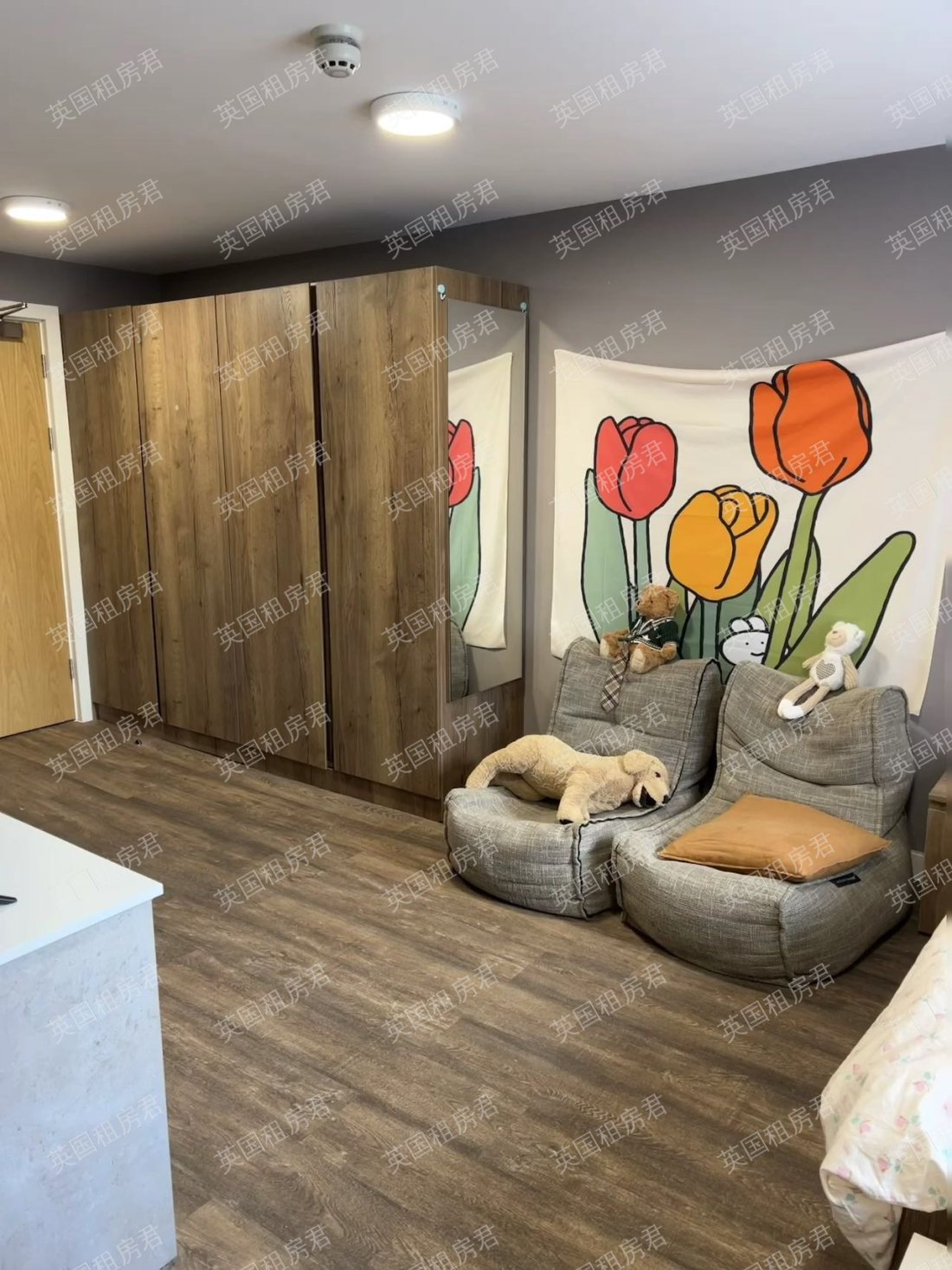 800 Bristol Road公寓