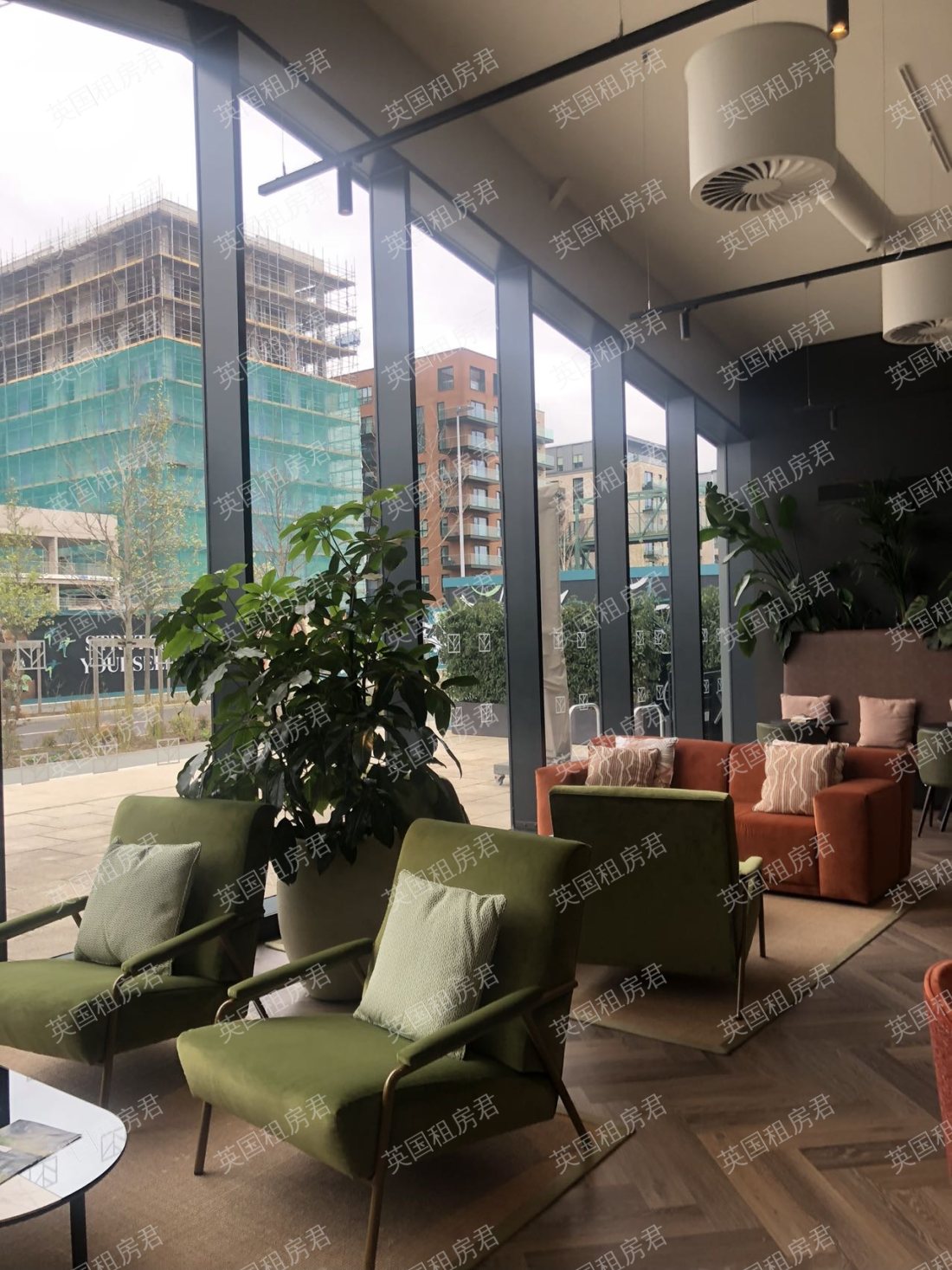 Apartment 56 4 Greenleaf Walk Southhall UB1 1FQ公寓