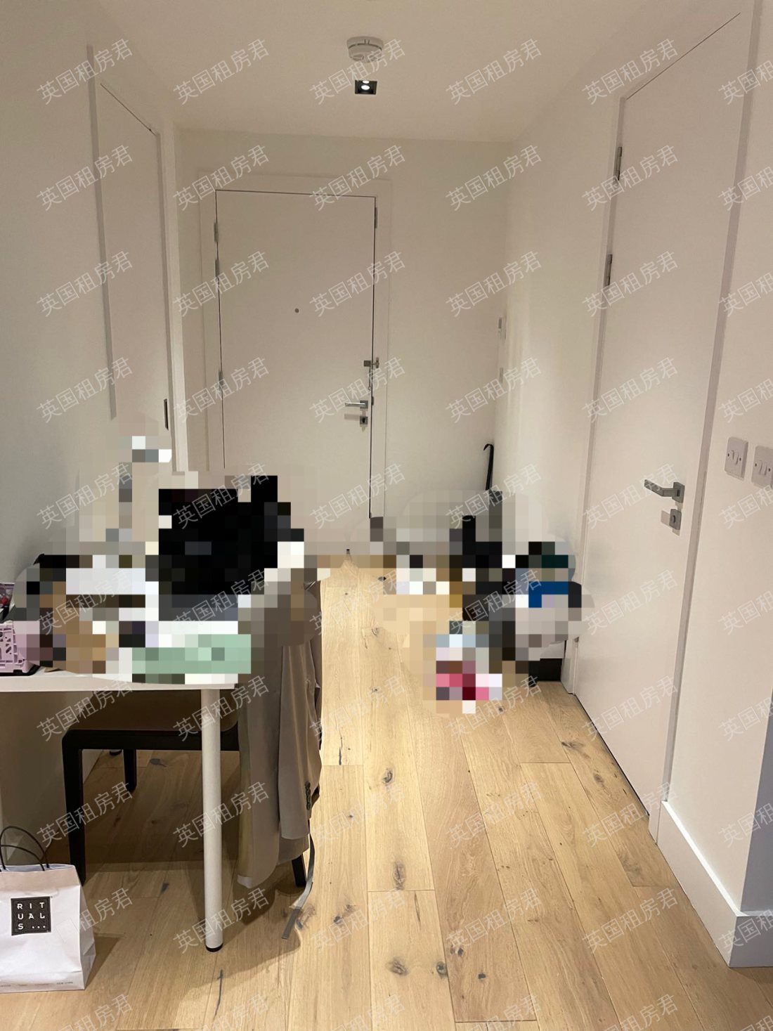 Exchange Gardens公寓