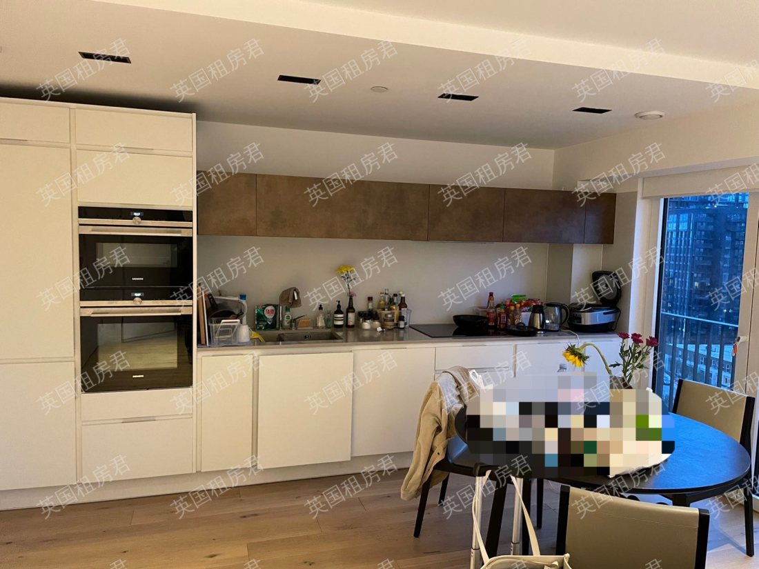 Exchange Gardens公寓