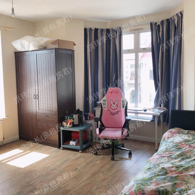 rooms picture