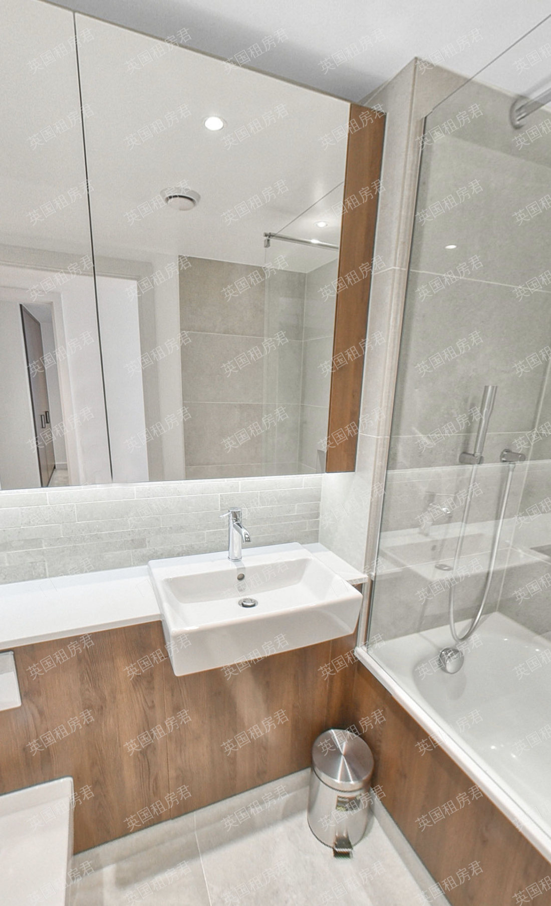 Landmark Pinnacle公寓