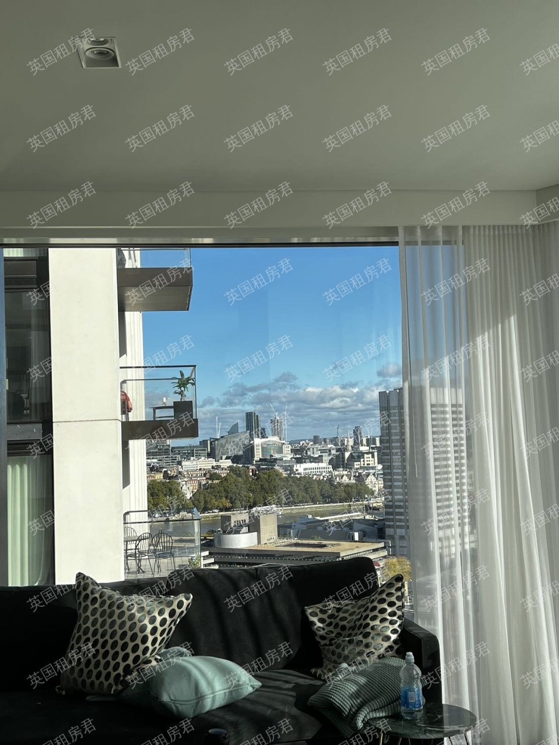 8 Casson Square 公寓