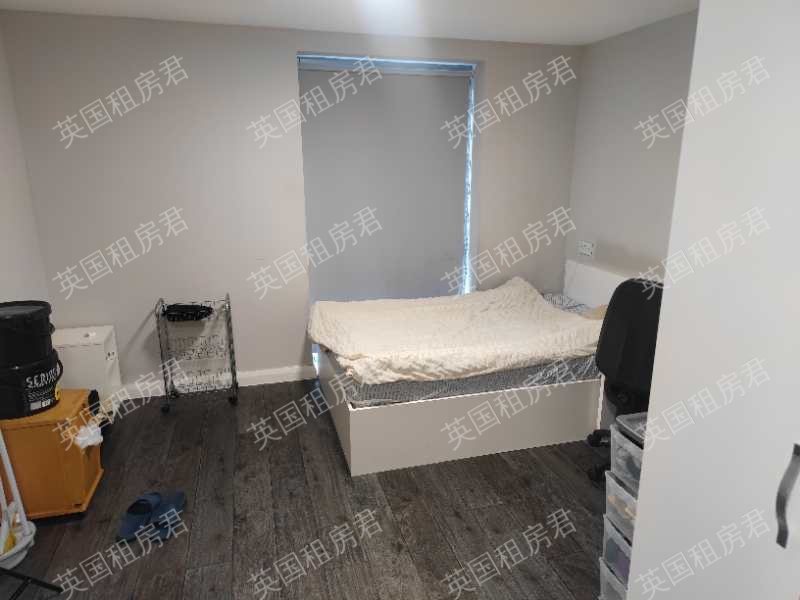 One Islington Plaza公寓