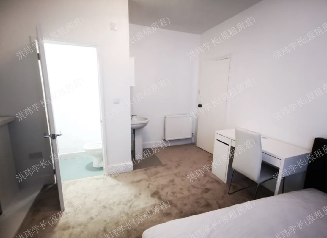 77 Pinhoe road公寓