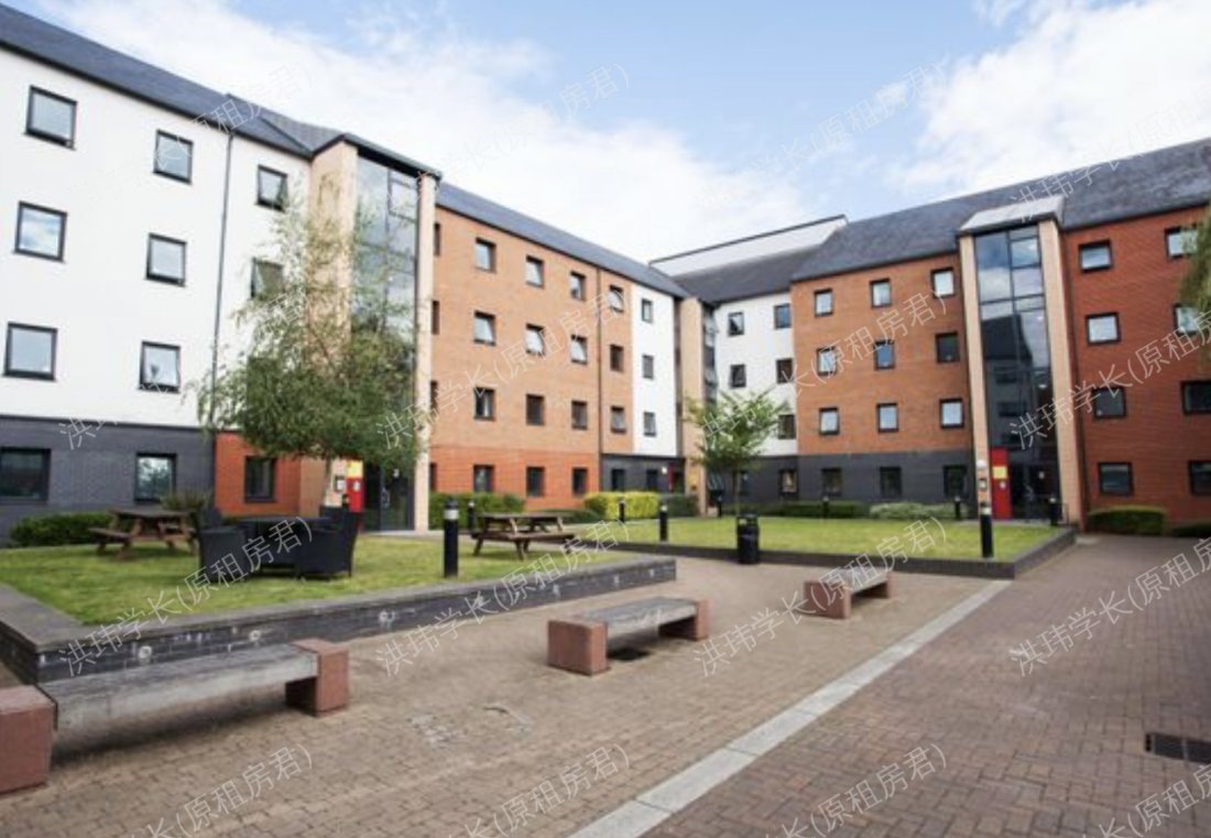 Riverside Point公寓