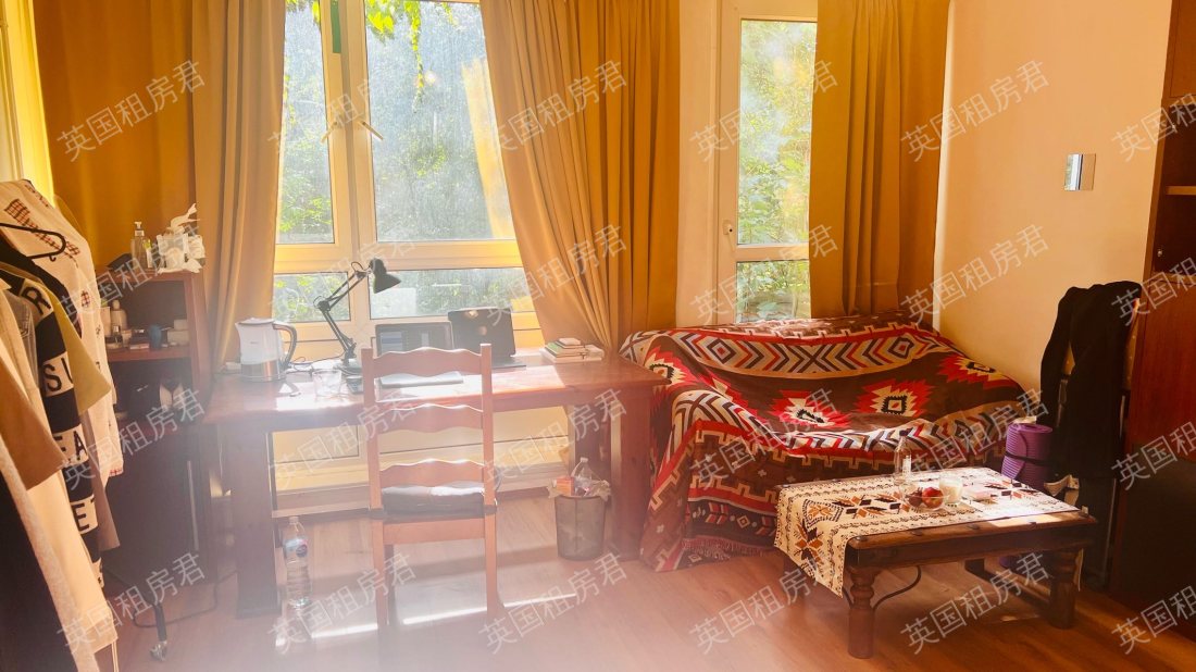 Clarence Gardens公寓