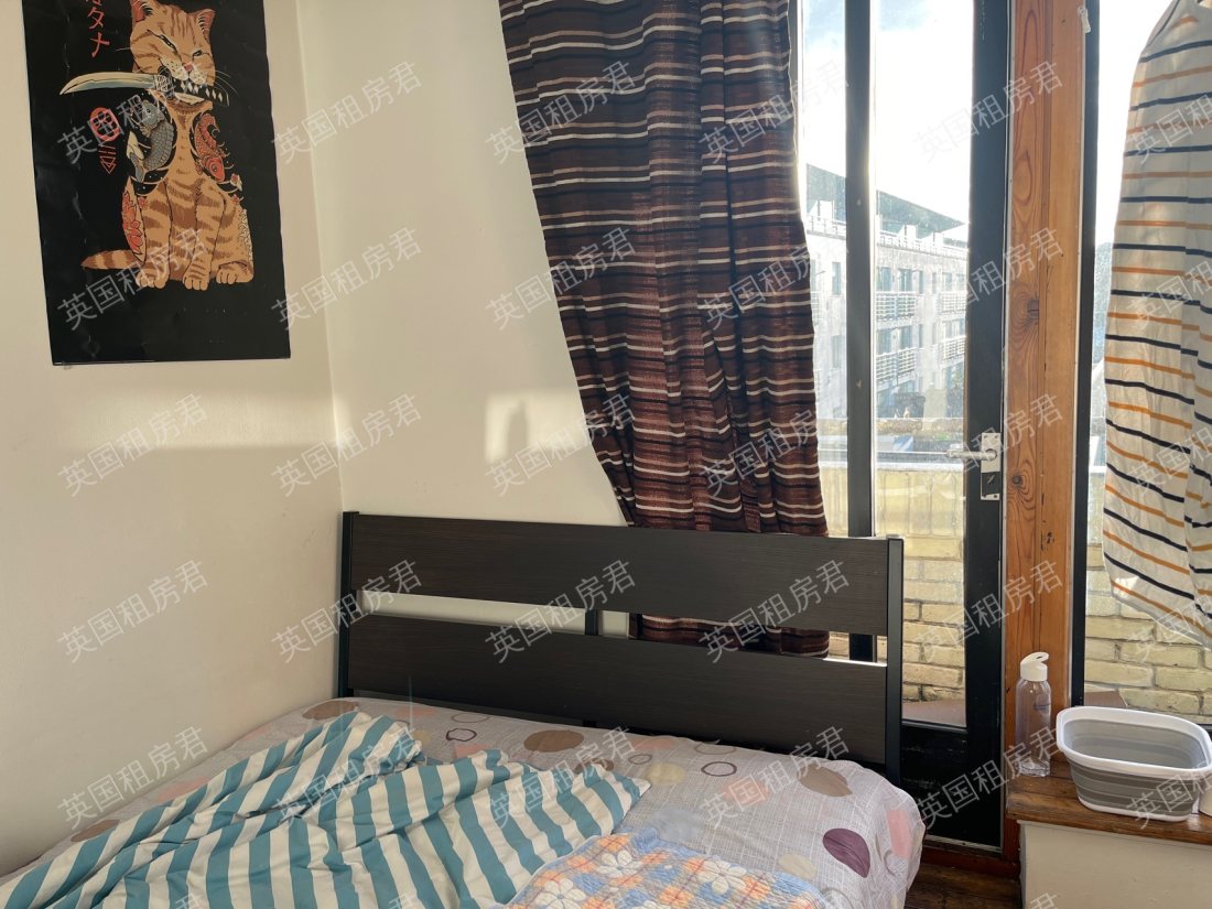 Chesterton Square公寓