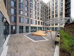 Glassyard Building公寓