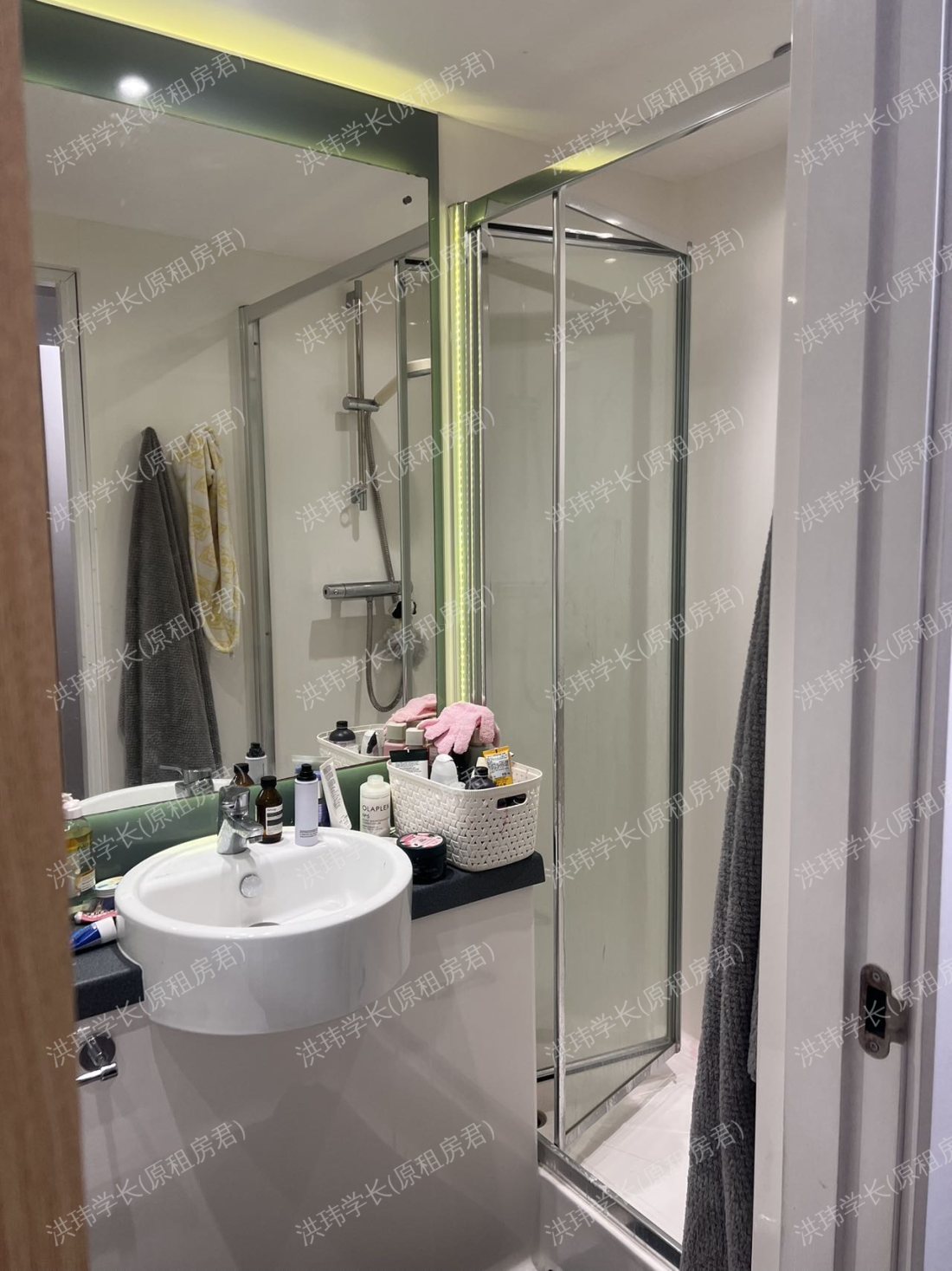 rooms picture