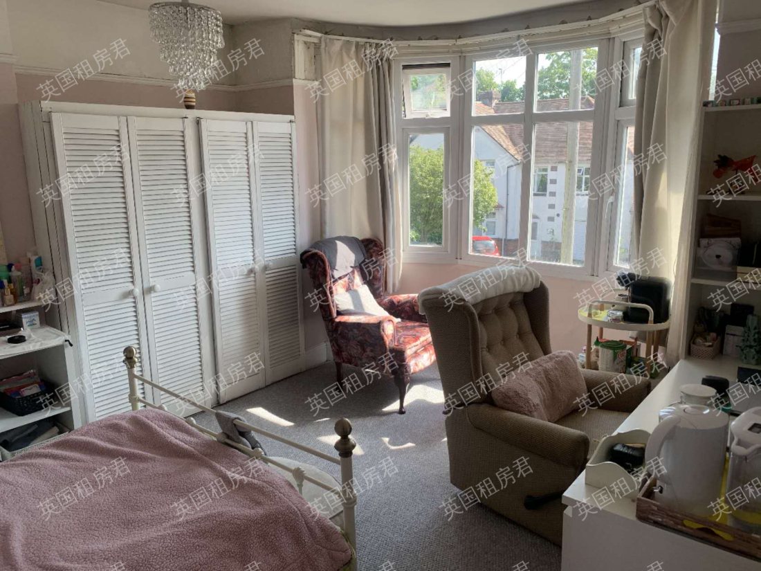 26 Langleys Road公寓