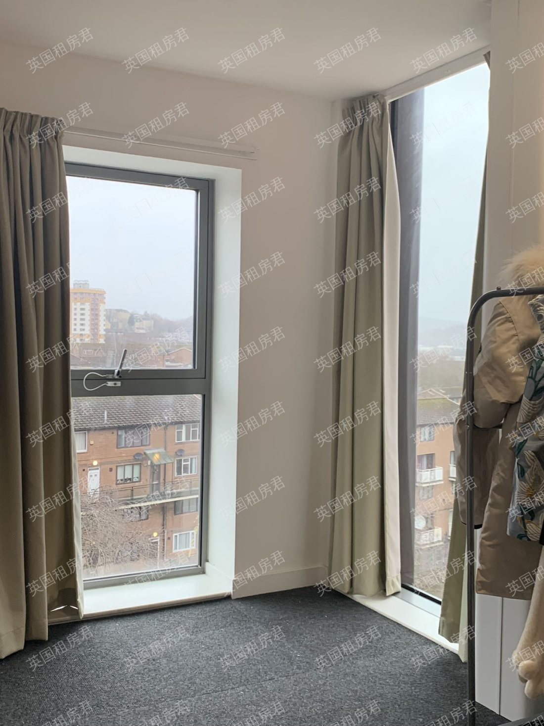 iQ Century Square公寓