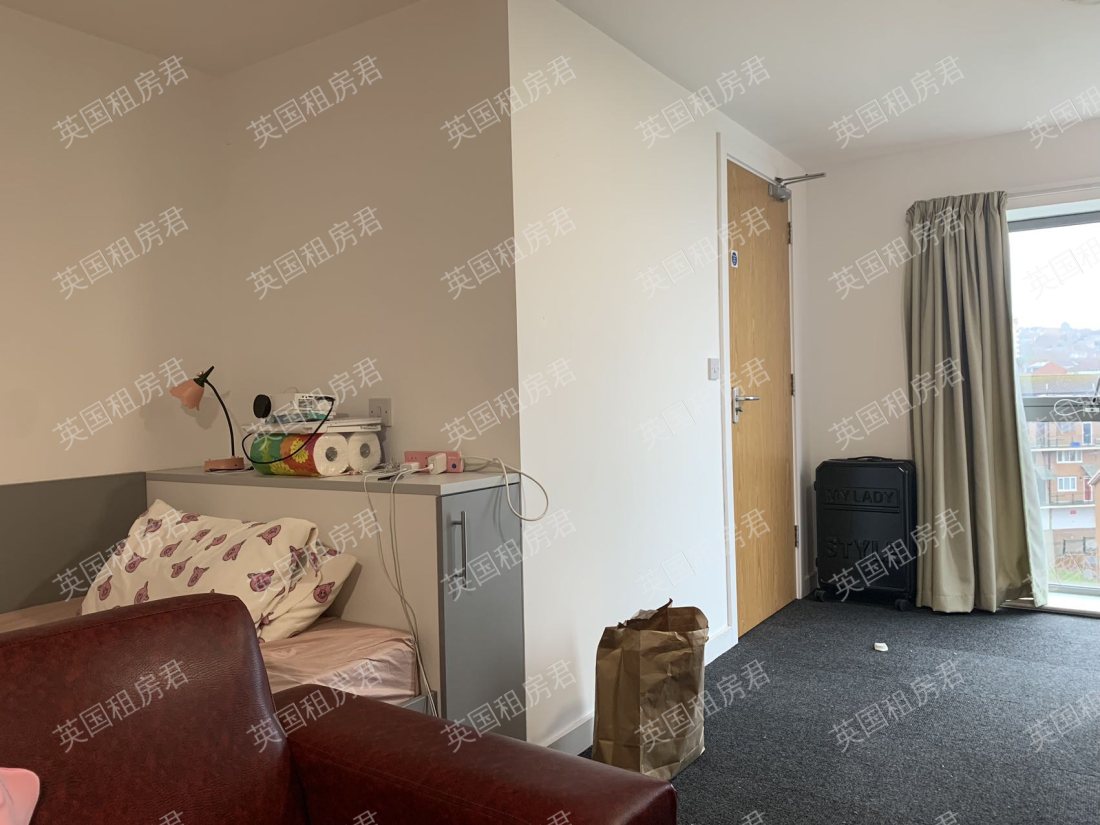 iQ Century Square公寓